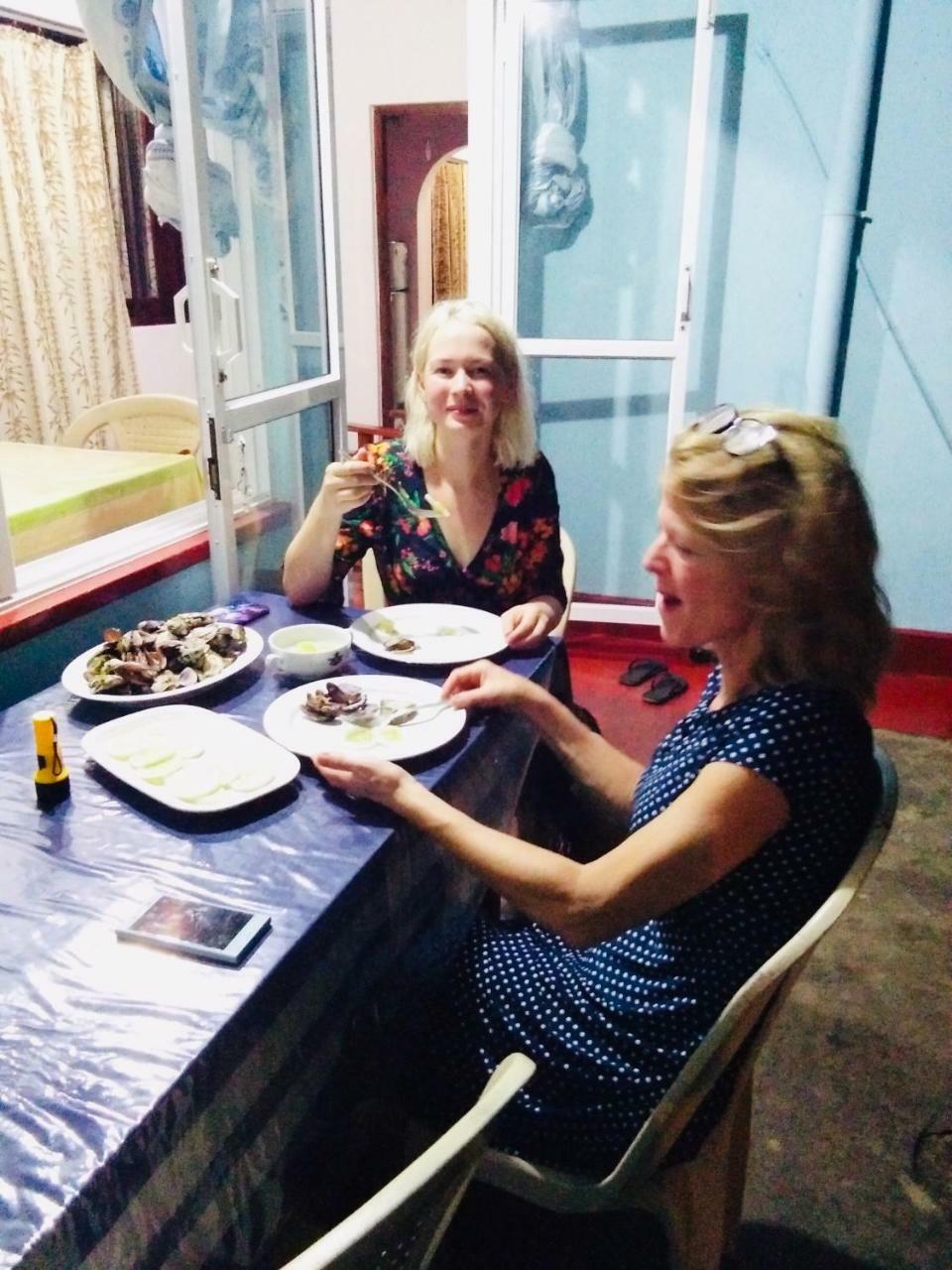 Hikkaduwa Backyard Beach Homestay كالي المظهر الخارجي الصورة